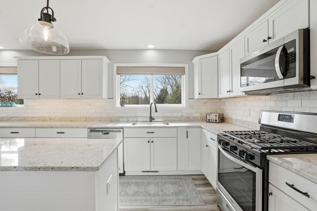 1345 Mccoy Drive, Schererville, IN 46375