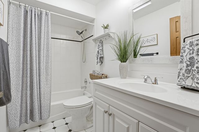 1345 Mccoy Drive, Schererville, IN 46375