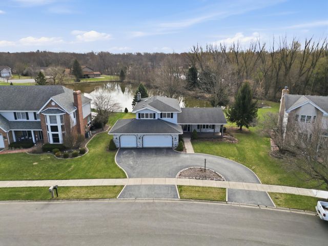 1345 Mccoy Drive, Schererville, IN 46375