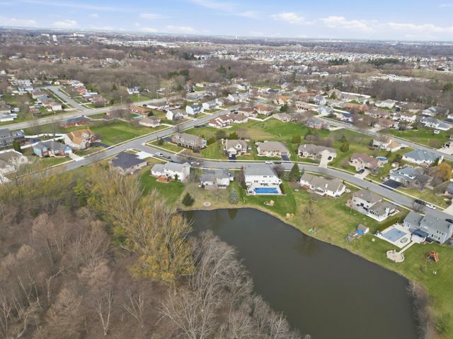 1345 Mccoy Drive, Schererville, IN 46375