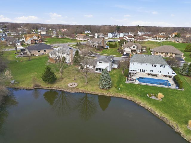 1345 Mccoy Drive, Schererville, IN 46375