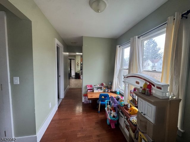 10 Governor Haines St, Hamburg Boro, NJ 07419