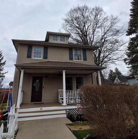 10 Governor Haines St, Hamburg Boro, NJ 07419