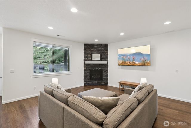 126 Zephyr Drive, Silverlake, WA 98645