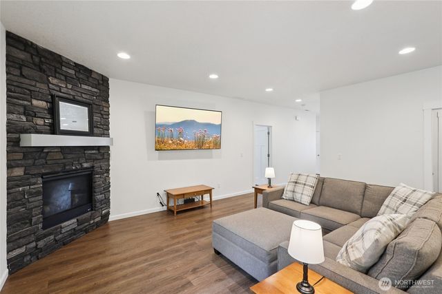 126 Zephyr Drive, Silverlake, WA 98645