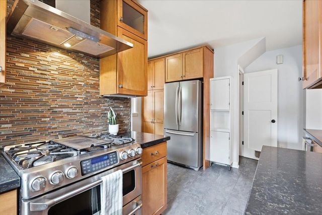 422 Sidney Street, Madison, WI 53703