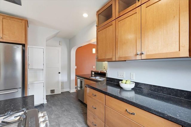 422 Sidney Street, Madison, WI 53703