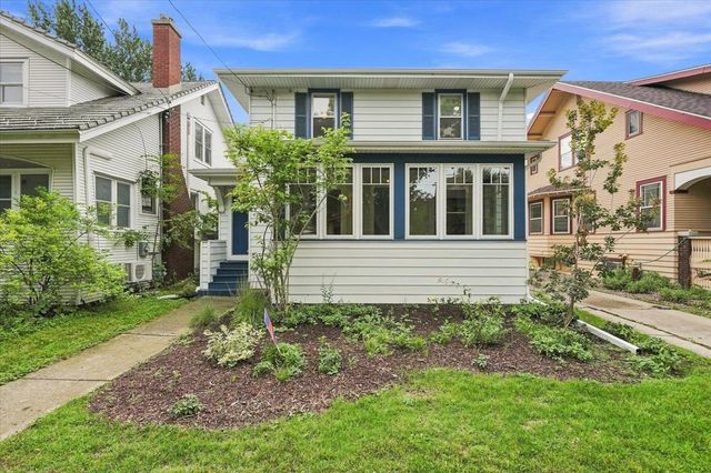 422 Sidney Street, Madison, WI 53703