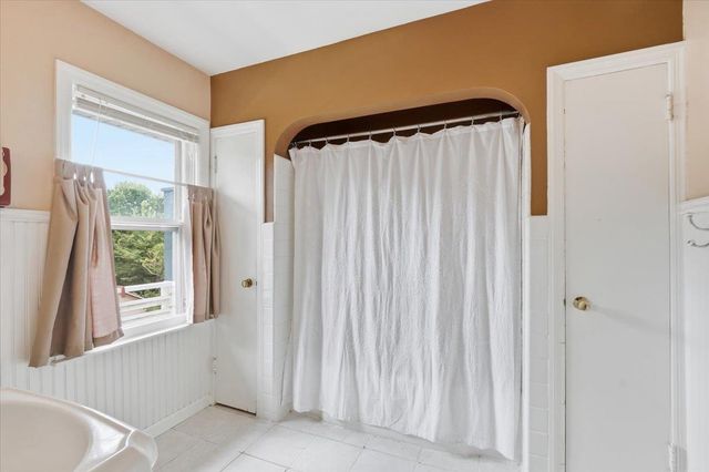 422 Sidney Street, Madison, WI 53703