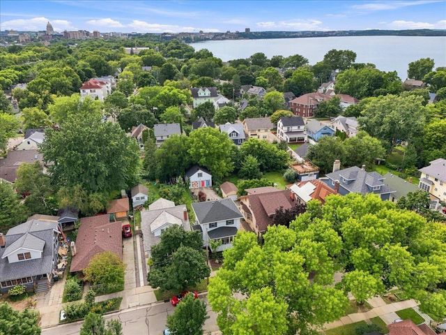 422 Sidney Street, Madison, WI 53703
