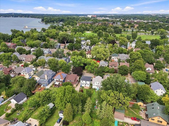 422 Sidney Street, Madison, WI 53703
