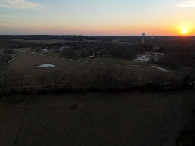 3891 Bethel Cannon Road, Van Alstyne, TX 75495