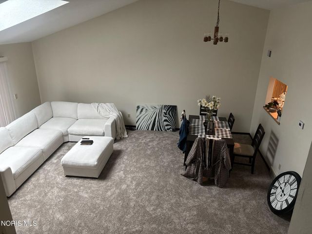 5913 - 5919 Staghorn Drive, Toledo, OH 43614