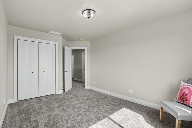 803 Mont Clair Street, Solon, IA 52333