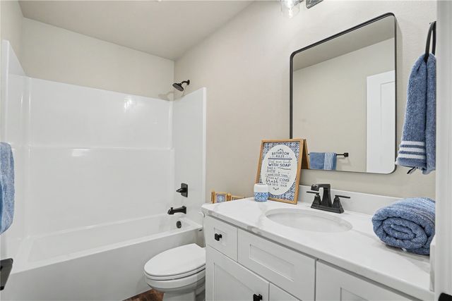 803 Mont Clair Street, Solon, IA 52333