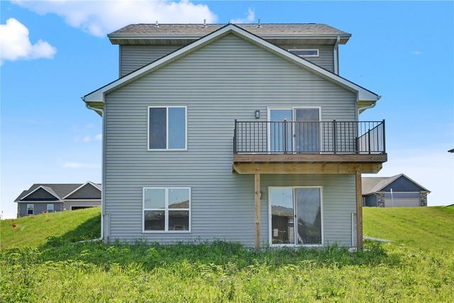 803 Mont Clair Street, Solon, IA 52333