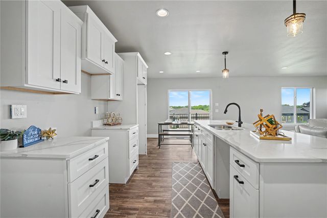 803 Mont Clair Street, Solon, IA 52333