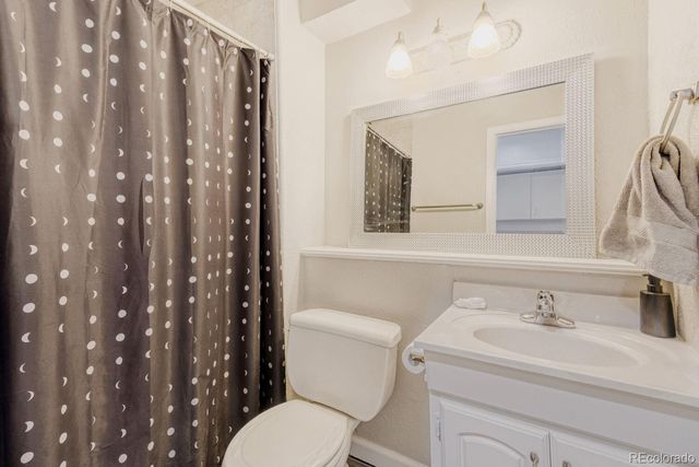 19729 E Wagontrail Drive, Centennial, CO 80015