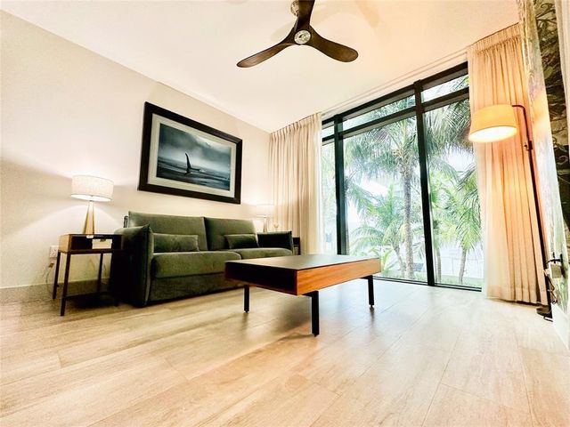 2101 S SURF Road 2C, Hollywood, FL 33019