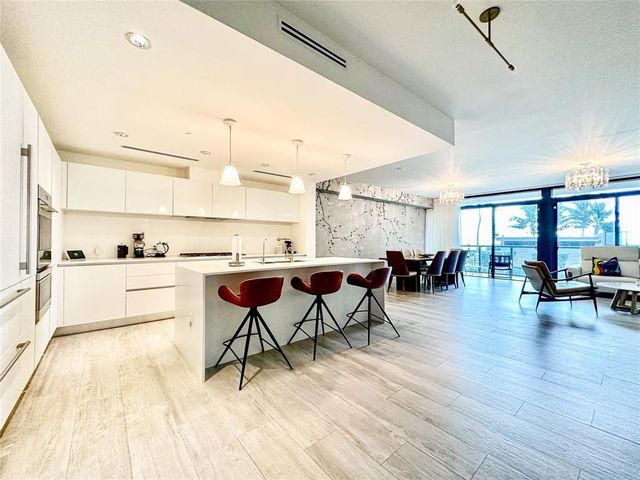 2101 S SURF Road 2C, Hollywood, FL 33019