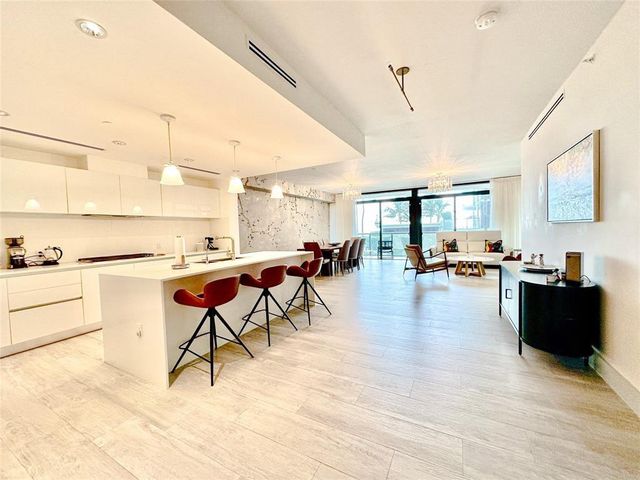 2101 S SURF Road 2C, Hollywood, FL 33019