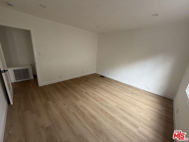8730 Holloway Drive, West Hollywood, CA 90069