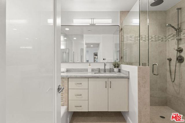 8787 Shoreham Drive 109, West Hollywood, CA 90069