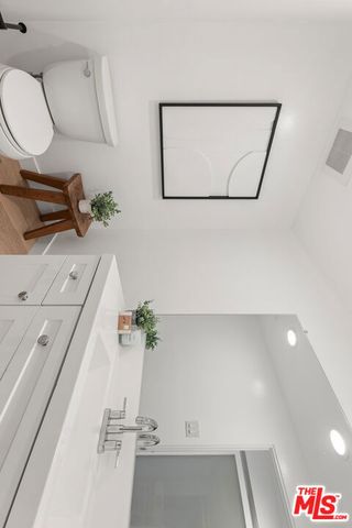 8787 Shoreham Drive 109, West Hollywood, CA 90069