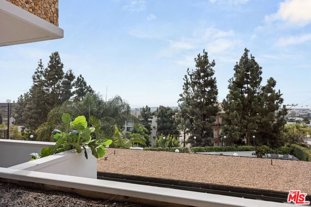 8787 Shoreham Drive 109, West Hollywood, CA 90069