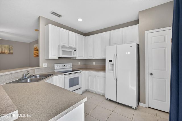 7152 STONELION Circle, Jacksonville, FL 32256