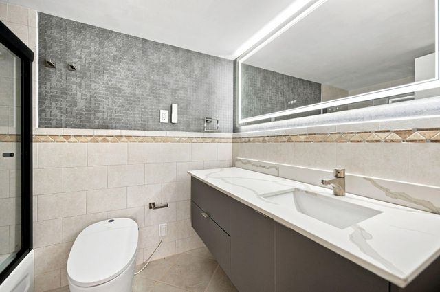 18021 Biscayne Boulevard 901, Aventura, FL 33160