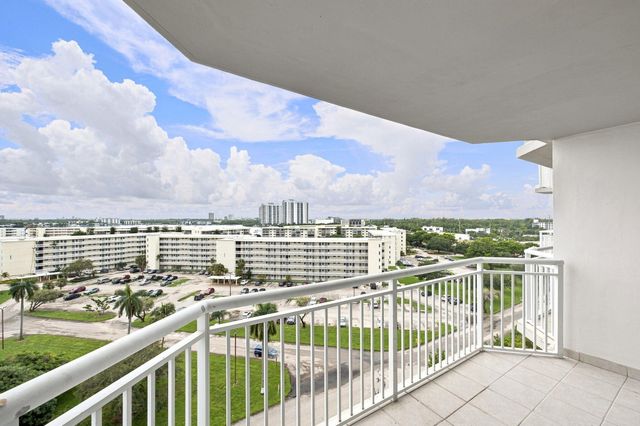 18021 Biscayne Boulevard 901, Aventura, FL 33160