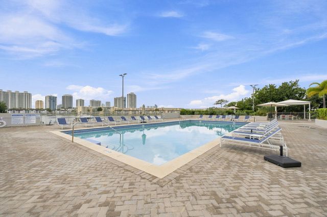 18021 Biscayne Boulevard 901, Aventura, FL 33160