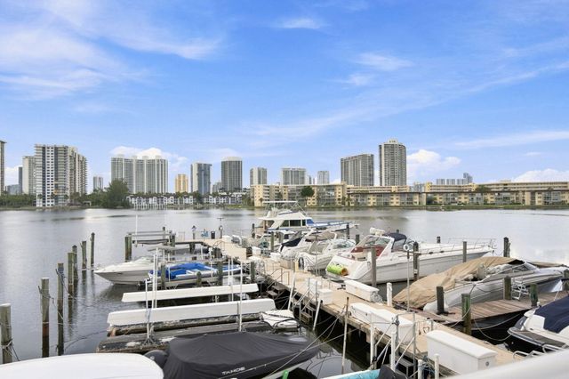 18021 Biscayne Boulevard 901, Aventura, FL 33160