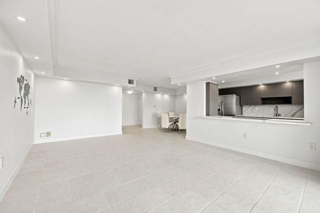 18021 Biscayne Boulevard 901, Aventura, FL 33160