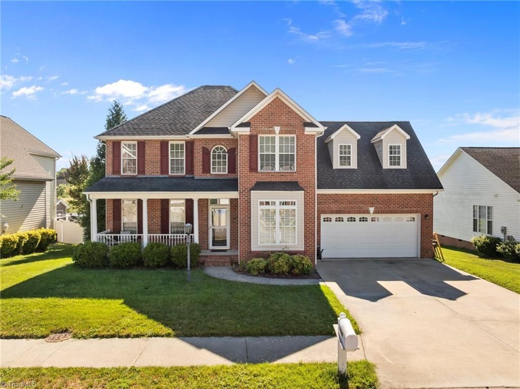 2537 Brook Stone Drive, Clemmons, NC 27012