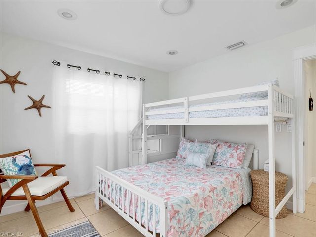 1268 Lake Shore DR, Naples, FL 34103