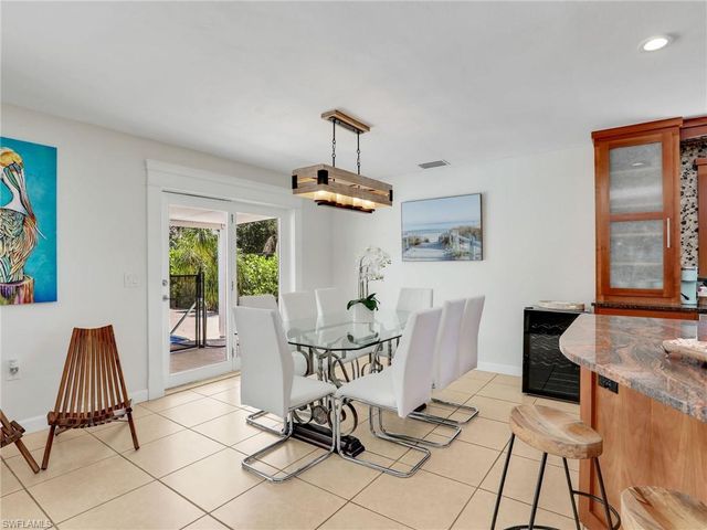 1268 Lake Shore DR, Naples, FL 34103