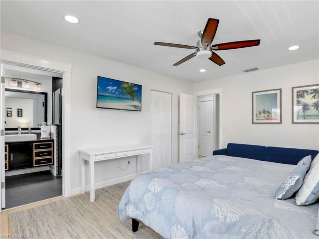 1268 Lake Shore DR, Naples, FL 34103