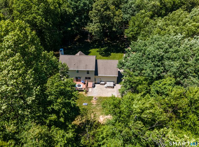 264 North Wawecus Hill Road, Norwich, CT 06360