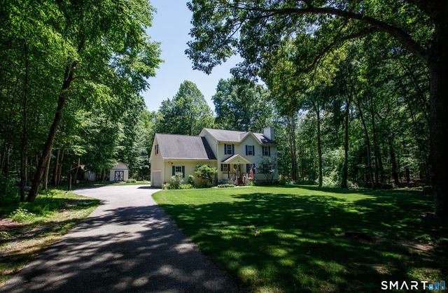 264 North Wawecus Hill Road, Norwich, CT 06360