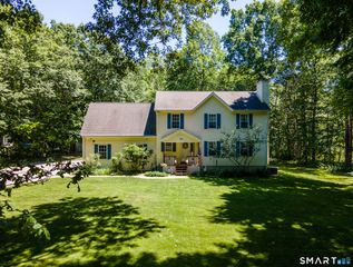 264 North Wawecus Hill Road, Norwich, CT 06360
