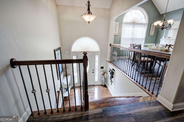 12 Berkshire Drive NW, Cartersville, GA 30120