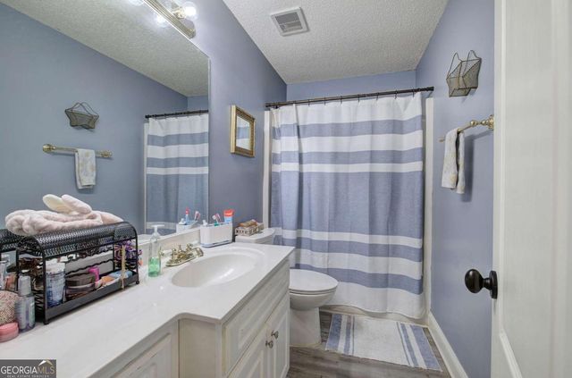 12 Berkshire Drive NW, Cartersville, GA 30120