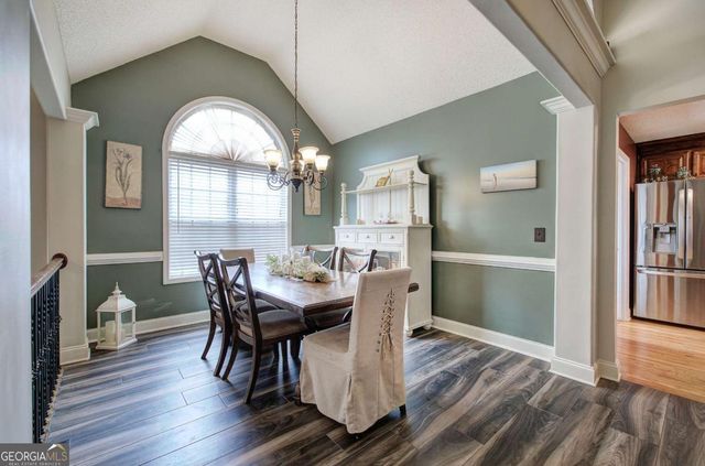 12 Berkshire Drive NW, Cartersville, GA 30120