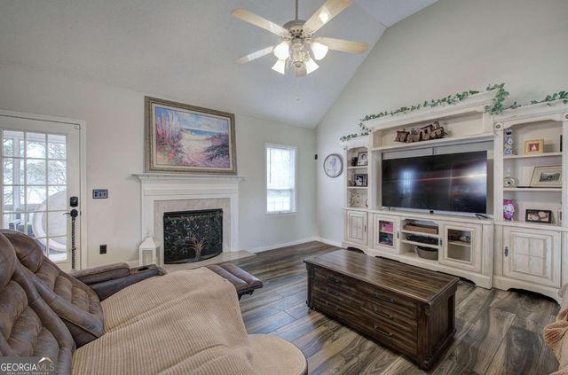 12 Berkshire Drive NW, Cartersville, GA 30120