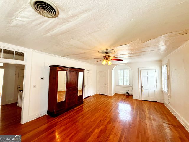 355 W Main Street, Forsyth, GA 31029