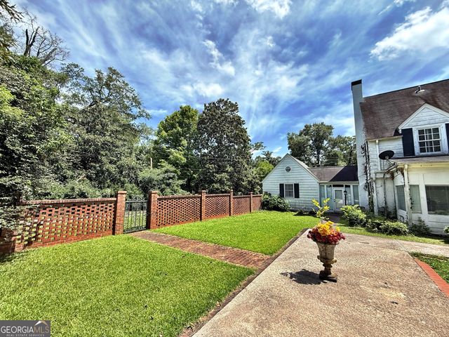 355 W Main Street, Forsyth, GA 31029