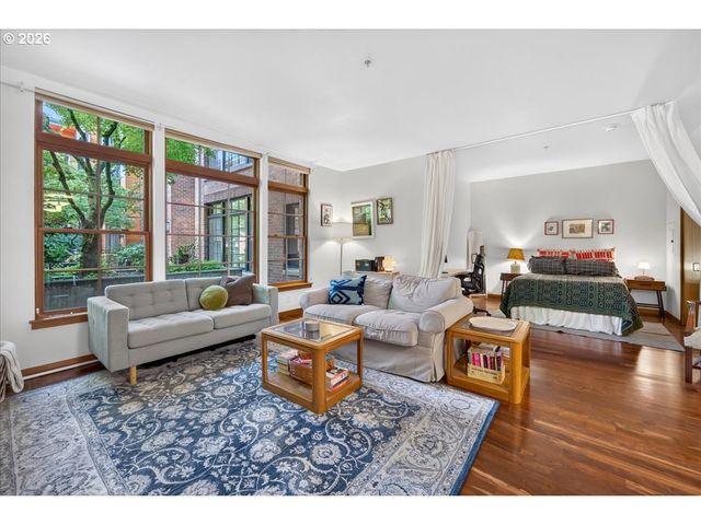 2335 Nw RALEIGH St 129, Portland, OR 97210