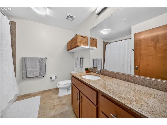 2335 Nw RALEIGH St 129, Portland, OR 97210